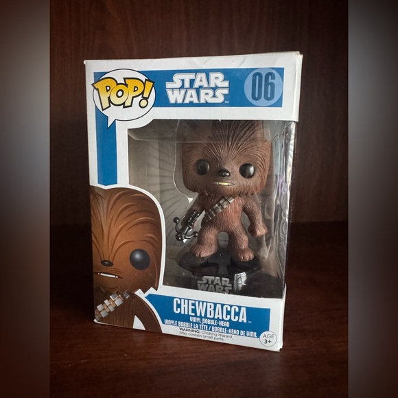 FUNKO POP Star Wars Chewbacca #06 - Picture 1 of 7
